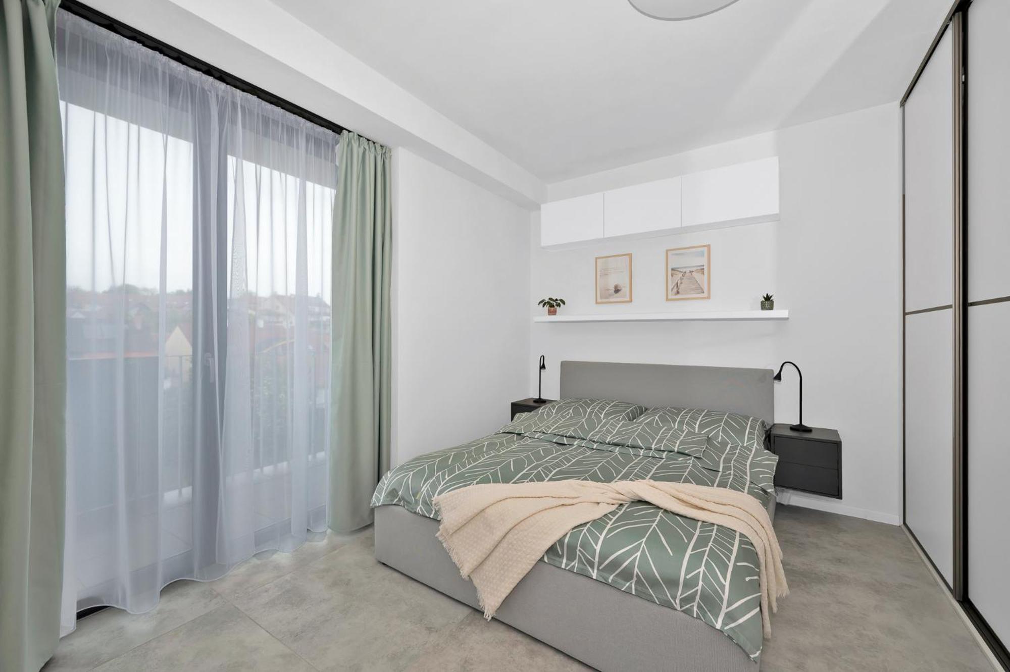 Fully Equipped Apartments With Terraces, Free Garage Parking, Netflix & Ac - By Apartmany Slapanice Cz Bagian luar foto