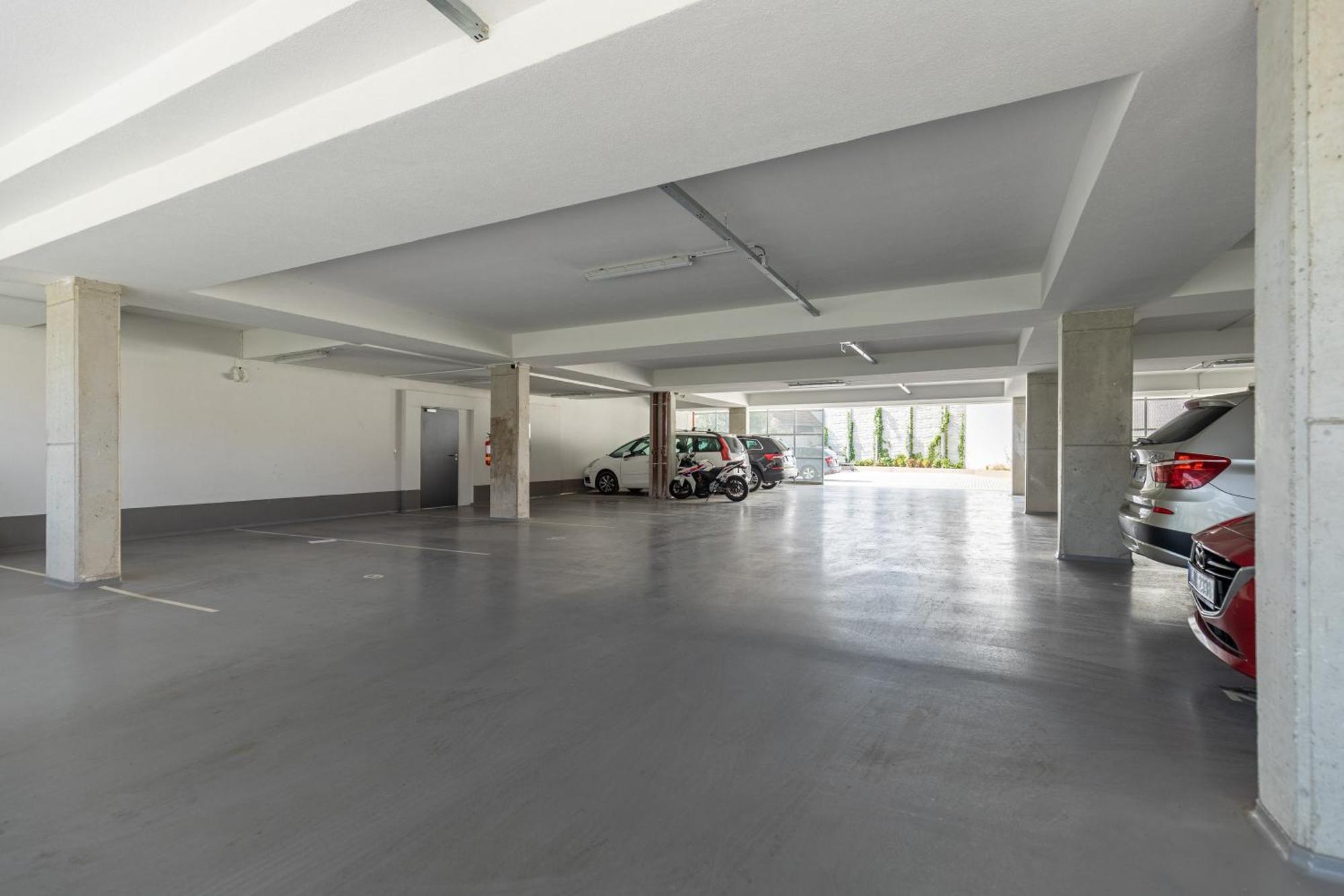 Fully Equipped Apartments With Terraces, Free Garage Parking, Netflix & Ac - By Apartmany Slapanice Cz Bagian luar foto